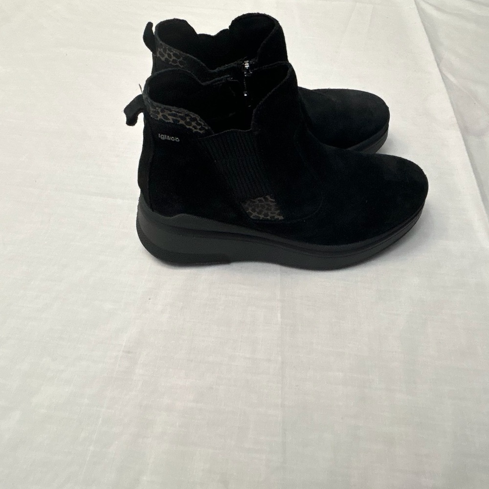 IGL&CO booties - Picture 2 of 13